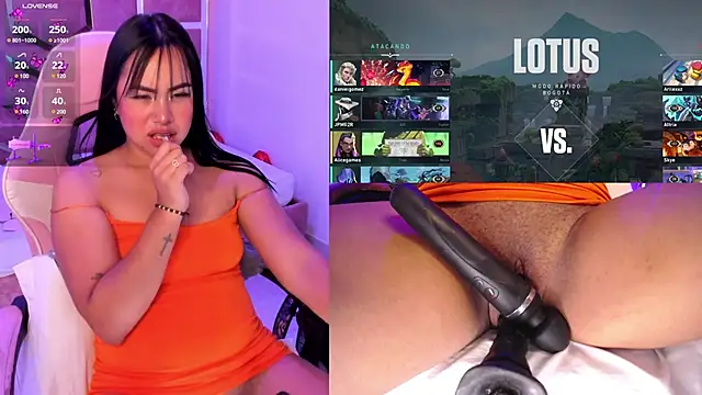 Snapshot of Alice_Roys chatting on February 2025 01:42:02 PM Alice Roys online show from February 2025 01:42:02 PM