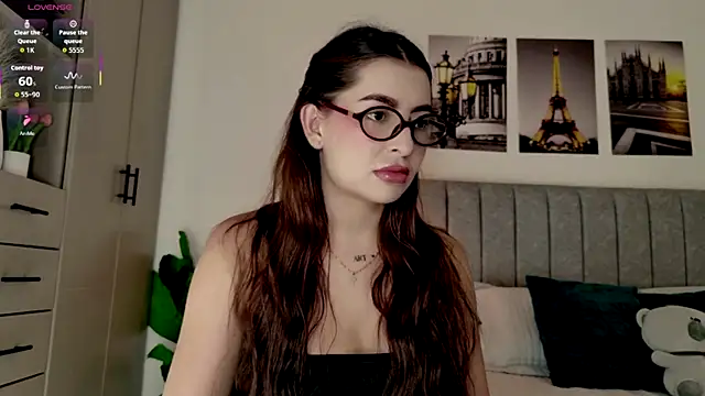 caralella online show from May 2026 08:25:02 PM