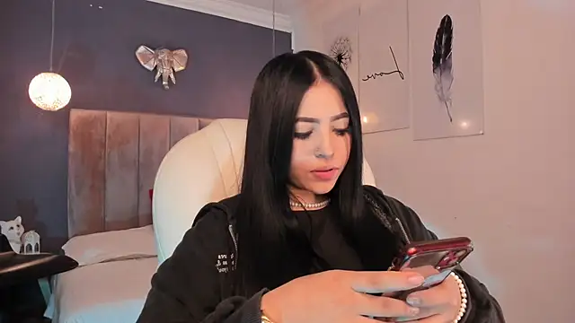 Maaiitee online show from February 2025 12:50:01 PM