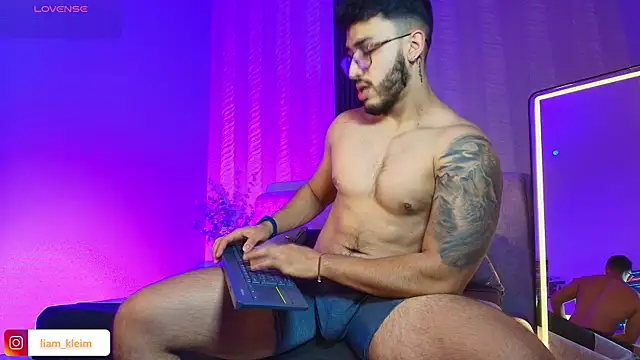 Liam Kleiin online show from May 2026 05:42:02 PM