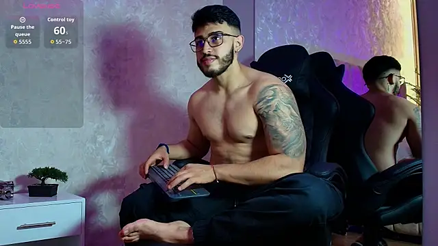 Liam Kleiin online show from May 2026 04:01:02 PM