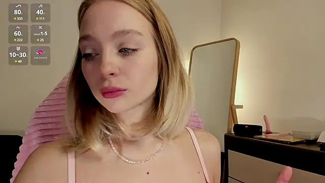  LISA BABYMETAL  online show from December 2024 12:49:01 PM