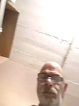 Snapshot of bottomhairy chatting on February 2026 03:08:02 PM bottomhairy online show from February 2026 03:08:02 PM