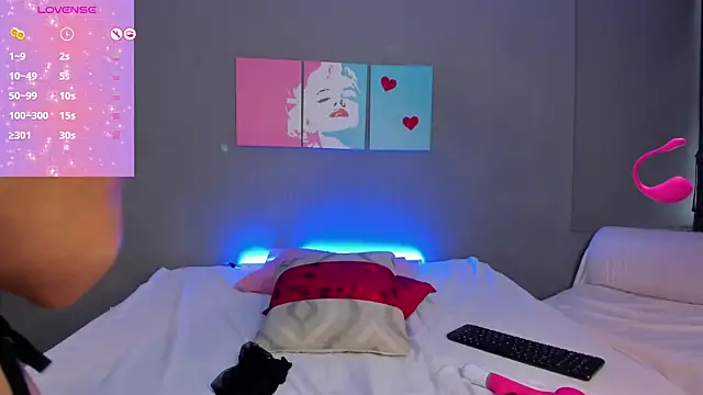 MadissonShakur online show from December 2024 03:09:02 PM