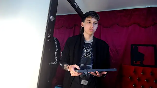 Snapshot of _Thomas_hot_ chatting on March 2025 12:48:02 AM Thomas hot online show from March 2025 12:48:02 AM