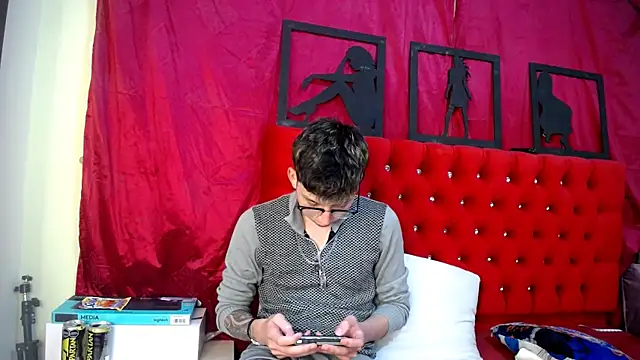 Snapshot of _Thomas_hot_ chatting on March 2025 01:20:02 AM Thomas hot online show from March 2025 01:20:02 AM