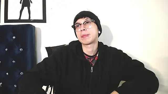 Snapshot of _Thomas_hot_ chatting on October 2025 04:02:02 AM Thomas hot online show from October 2025 04:02:02 AM