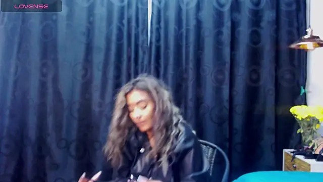 megan collins96 online show from December 2024 09:00:02 PM