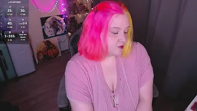 lissamuff online show from September 2025 03:56:02 PM