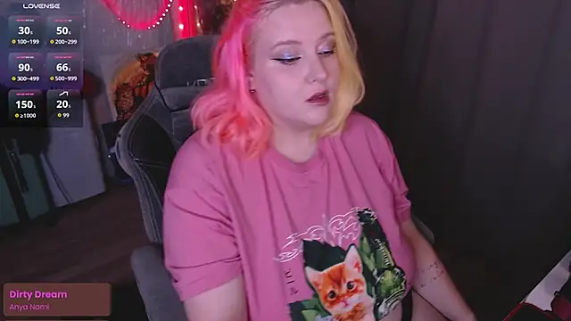 lissamuff online show from October 2025 01:22:02 PM