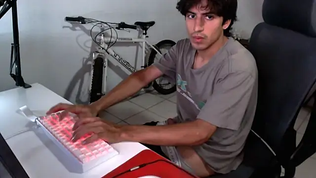 Thieves9 online show from September 2025 10:45:01 PM