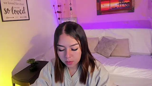 ArianaBaker online show from October 2025 03:45:01 PM