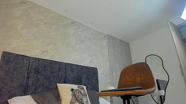 lola  sweetx online show from October 2025 12:05:01 PM