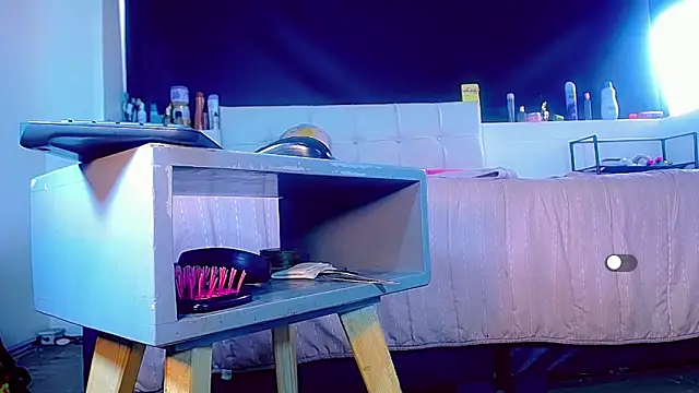 Snapshot of bellatrixx_69 chatting on November 2025 11:32:02 AM bellatrixx 69 online show from November 2025 11:32:02 AM