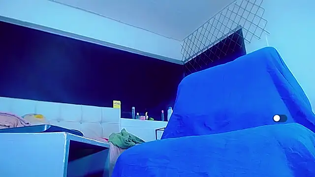 Snapshot of bellatrixx_69 chatting on November 2025 11:32:02 AM bellatrixx 69 online show from November 2025 11:32:02 AM