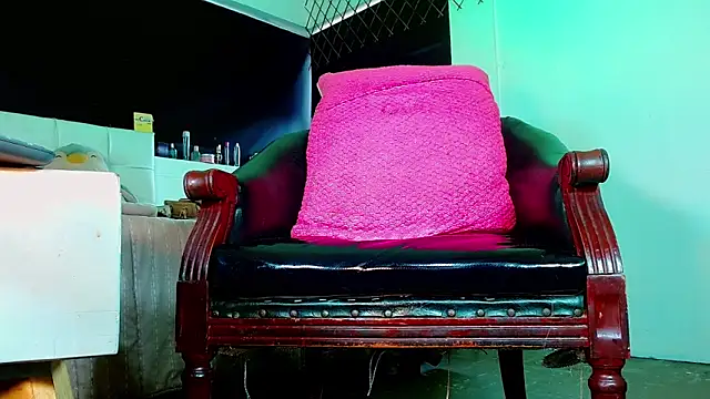 Snapshot of bellatrixx_69 chatting on January 2026 12:52:01 PM bellatrixx 69 online show from January 2026 12:52:01 PM