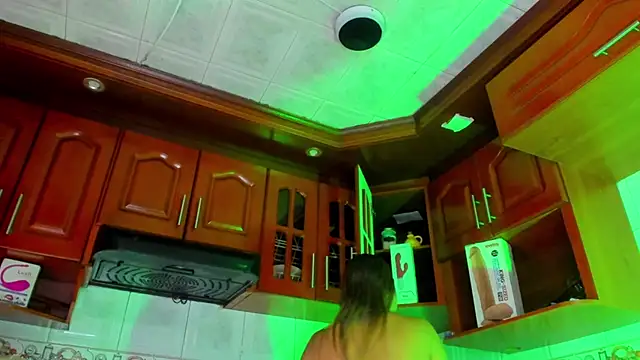 LaureenHills online show from December 2024 03:36:02 AM