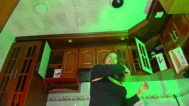 LaureenHills online show from February 2025 03:08:01 AM