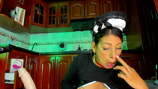 LaureenHills online show from February 2025 02:59:01 AM