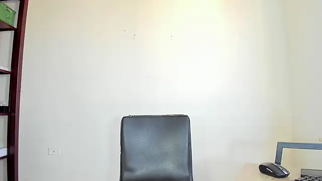 xmissinchesxx online show from September 2025 09:04:01 PM