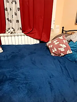 Snapshot of EmmaQueen4 chatting on March 2025 07:25:01 PM EmmaQueen4 online show from March 2025 07:25:01 PM