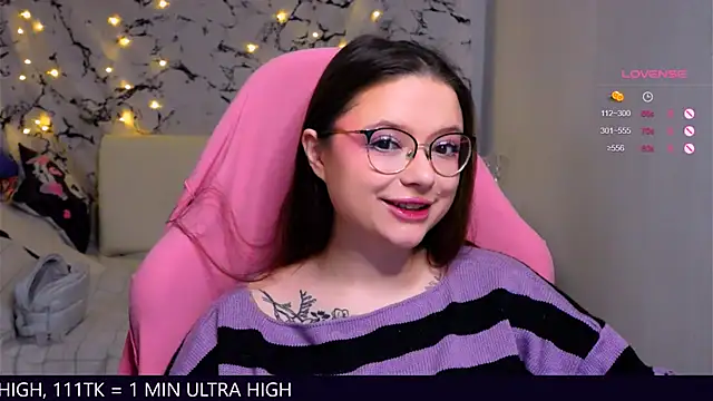 me  hanna online show from February 2025 10:20:01 PM