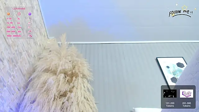 Lena helleen online show from February 2025 03:16:02 PM