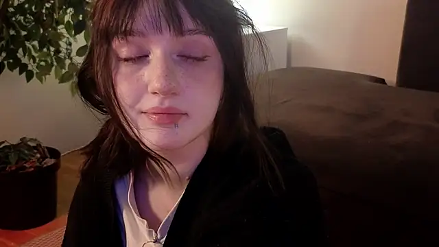 ELLIEJAY online show from October 2025 05:21:02 AM