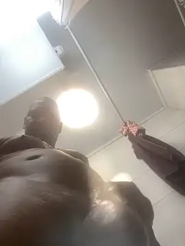 Elrubiolargo online show from December 2024 11:24:02 PM