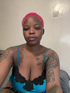 SexxyLunar online show from July 2026 12:06:01 AM