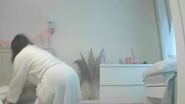 magical mia online show from December 2025 10:02:02 AM