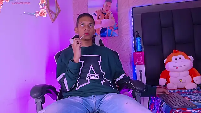 Snapshot of dilan_alfonzo chatting on March 2026 04:36:02 AM dilan alfonzo online show from March 2026 04:36:02 AM