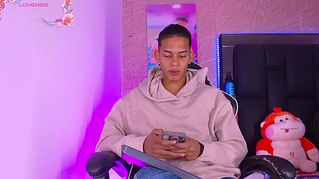 Snapshot of dilan_alfonzo chatting on March 2026 03:50:01 AM dilan alfonzo online show from March 2026 03:50:01 AM