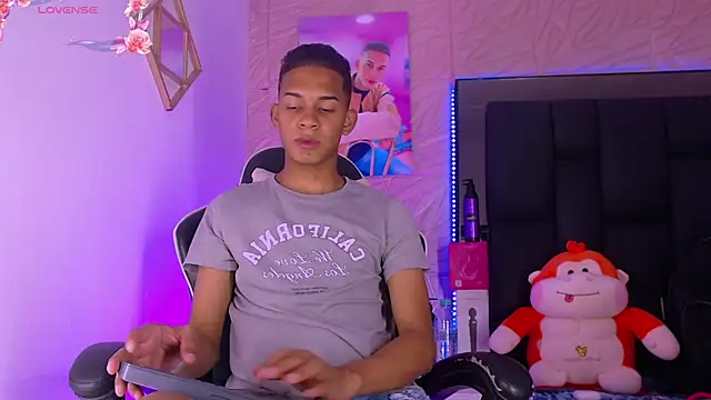 dilan alfonzo online show from May 2026 04:51:01 AM