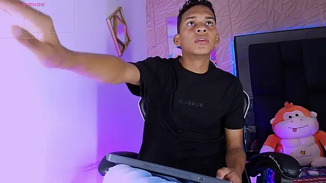 dilan alfonzo online show from May 2026 02:07:01 AM