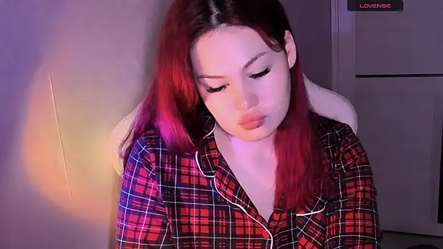 MissClarks online show from April 2026 05:15:02 PM