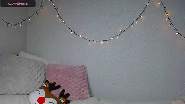 Nicole blonde0 online show from January 2025 09:01:01 PM