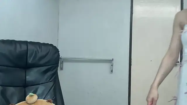 SassyJessi online show from June 2026 04:12:01 AM