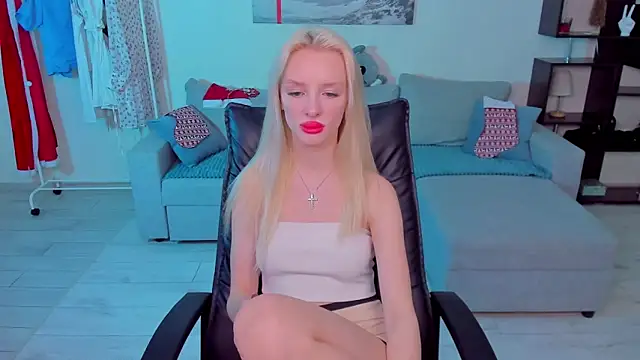 AleksaBlonde online show from January 2025 02:18:01 PM