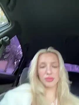 AleksaBlonde online show from September 2025 02:50:02 PM