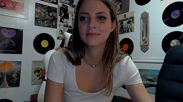 molly witha chance online show from January 2025 03:55:02 AM