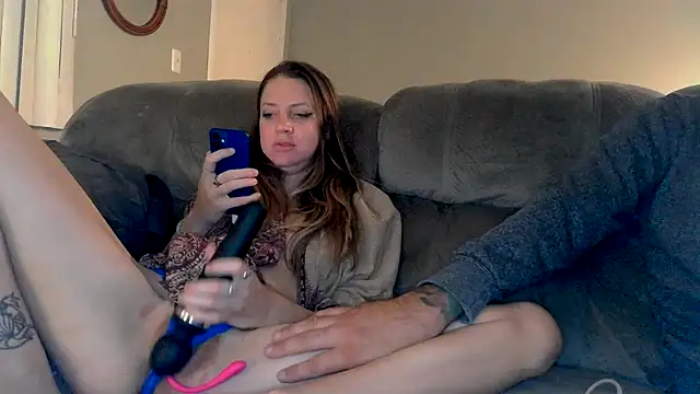 molly witha chance online show from November 2025 09:20:01 AM