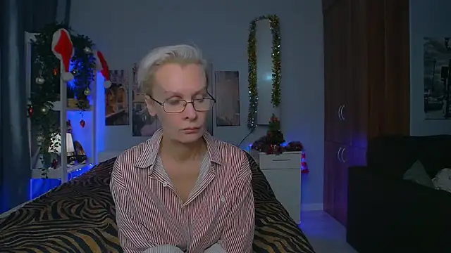 HelgaHimmell online show from January 2025 11:14:01 PM