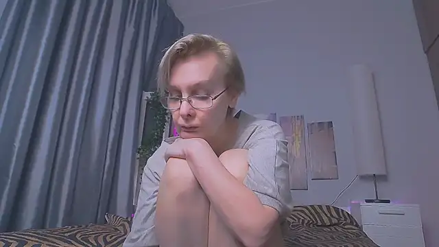 HelgaHimmell online show from March 2025 12:38:01 AM