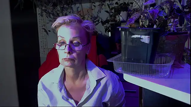 HelgaHimmell online show from July 2026 04:13:01 PM