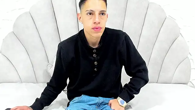 Snapshot of thiago19s chatting on March 2025 12:24:01 PM thiago19s online show from March 2025 12:24:01 PM