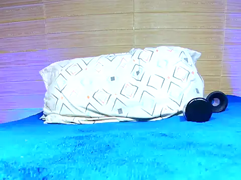 Snapshot of OsvaldoGuzman chatting on November 2025 08:24:01 AM OsvaldoGuzman online show from November 2025 08:24:01 AM