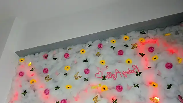 Snapshot of BabyAylin chatting on February 2025 12:05:02 PM BabyAylin online show from February 2025 12:05:02 PM