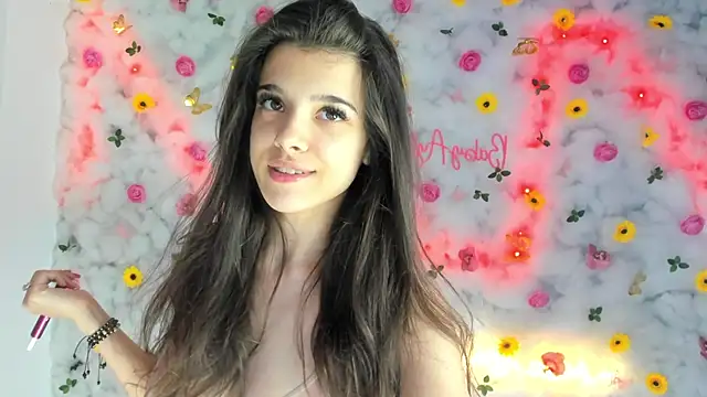 Snapshot of BabyAylin chatting on February 2025 09:21:02 AM BabyAylin online show from February 2025 09:21:02 AM