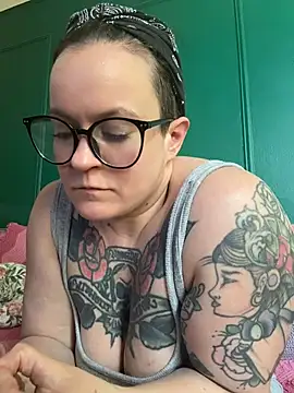 quinnmariexo online show from May 2026 06:04:01 PM